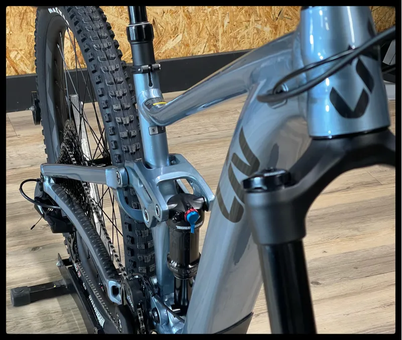 Liv Intrigue 2 Small Aged Denim Womens 2023-2